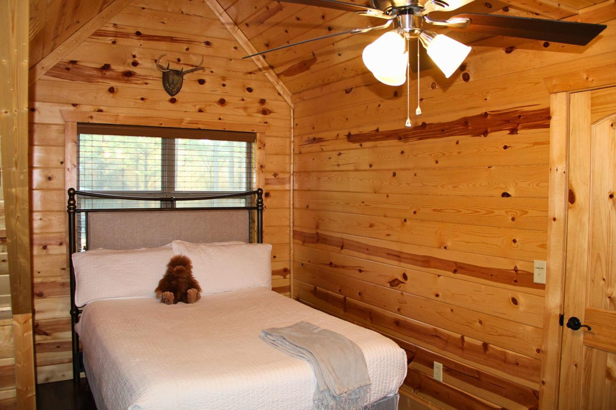 4br/3bth Family With A Hot Tub, Sleeps 14 * Broken Bow